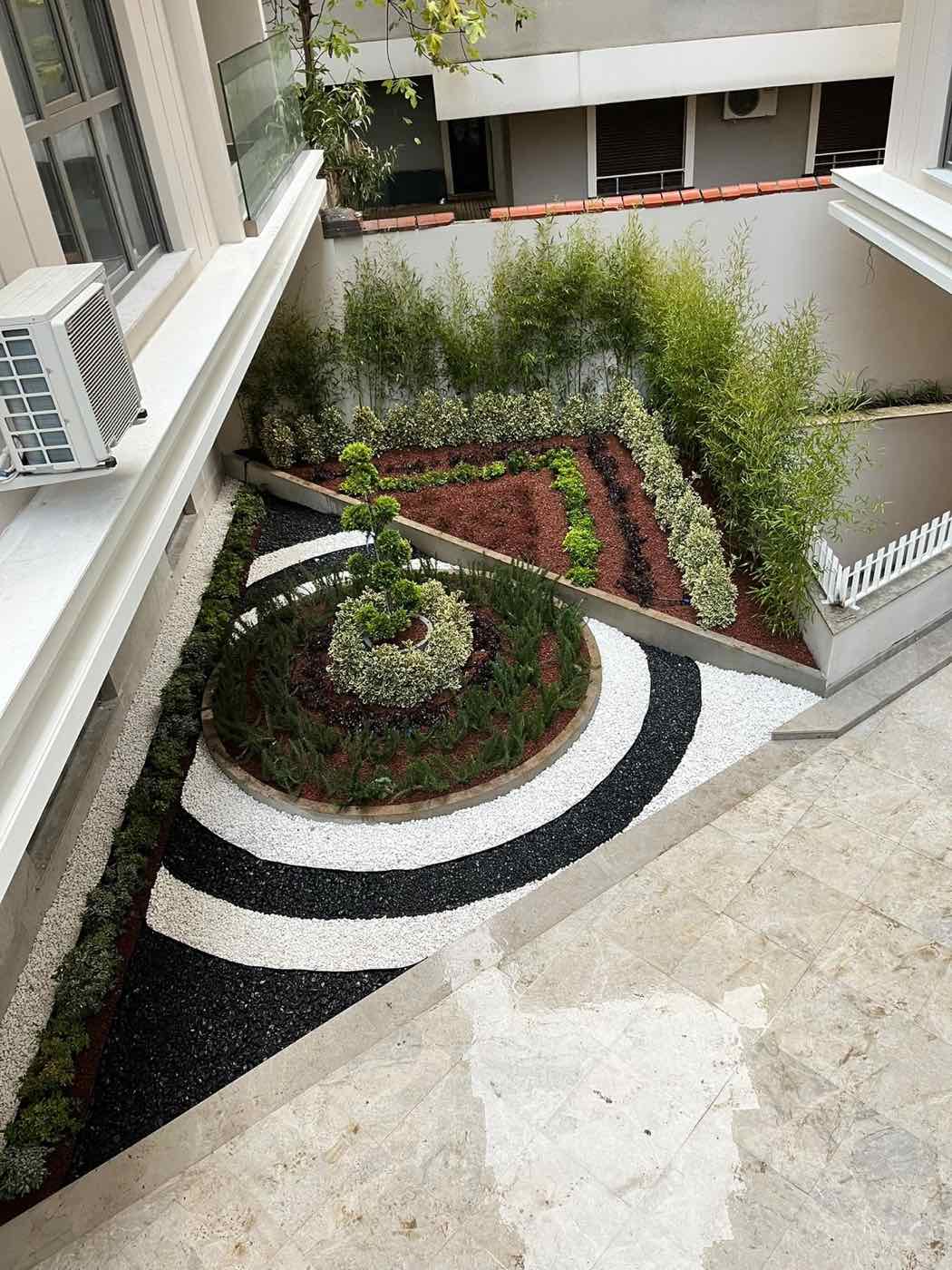 Yamaç Bahçesi: Merdiven ve Bitkilendirme — Karadağ Peyzaj